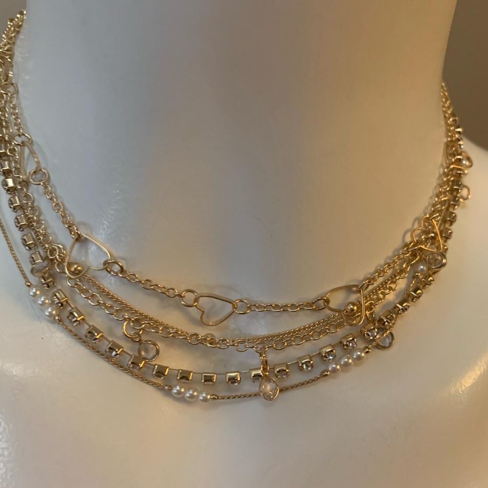 NWT Guess Necklace